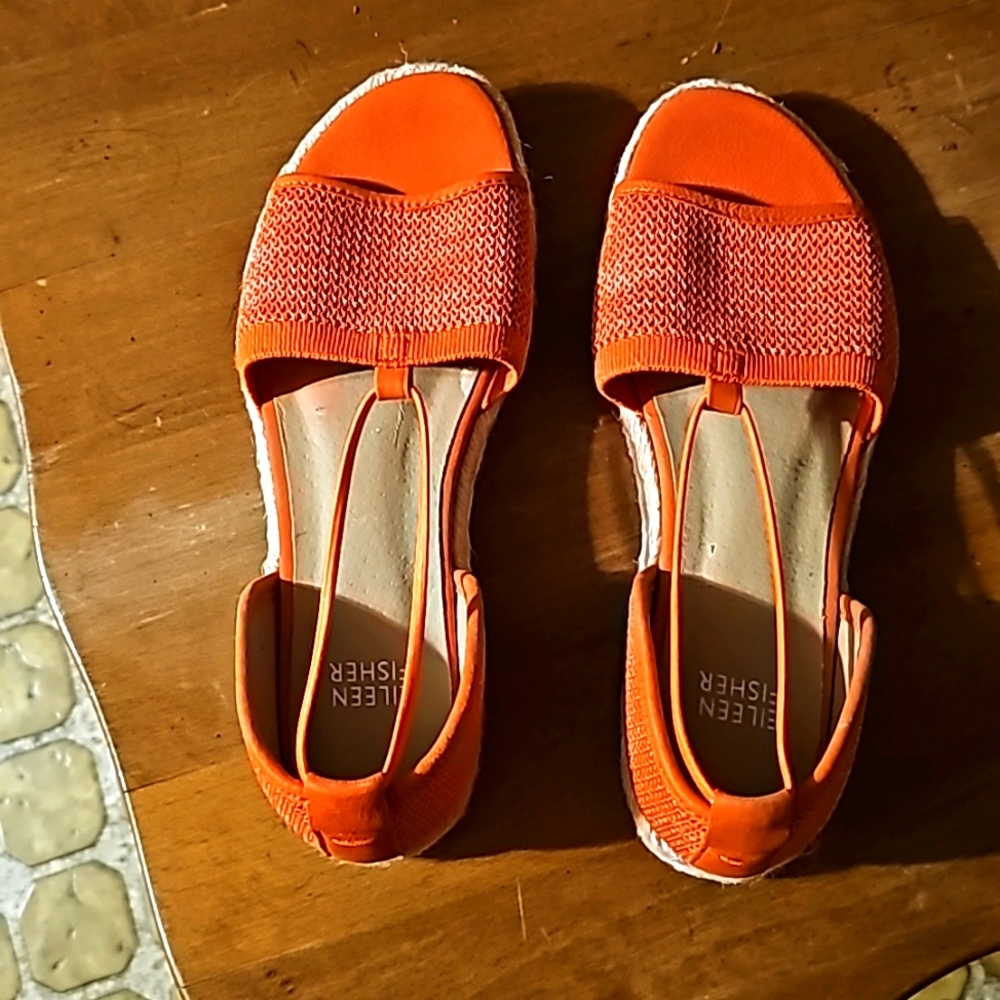 Women sandals